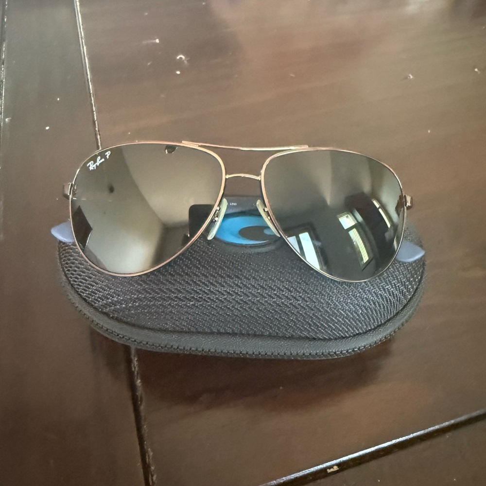 Ray-ban sunglasses - Picture 4 of 4
